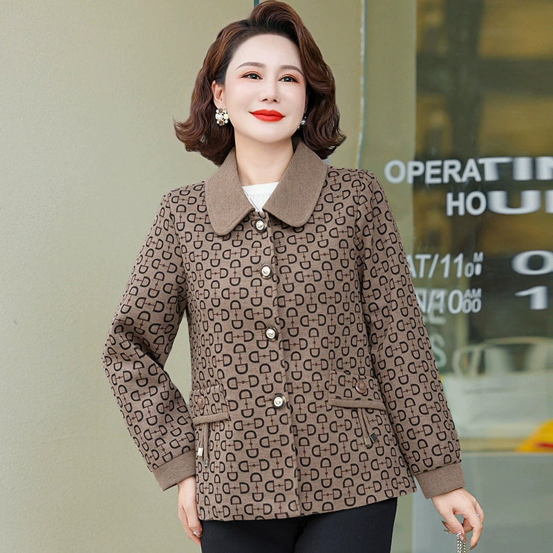 Осенняя модная куртка для мамы, для отдыха, 50 лет, для среднего возраста.