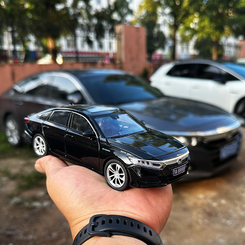 Car to 1/24 Honda Accord alloy car model back force sound and light toy simulation car six-open shock-absorbing steering Car to 1/24 Honda Accord alloy car model back force sound and light toy simulation car six-open shock-absorbing steering