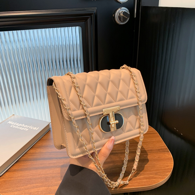 2024 neue Modische Lock Handheld frauen Koreanische Ausgabe Beliebte Lingge Stickerei Gewinde Einzigen Kreuz Schulter Kleine_voghion.com