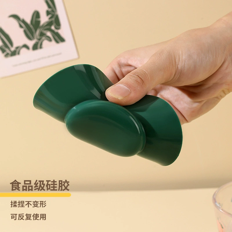 Cartoon silicone hermetic glass cover, glass handle