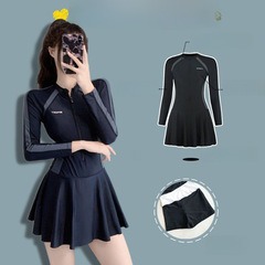 泳衣女裙式連體保守競技專業小胸聚攏學生游泳課長袖防曬運動泳裝