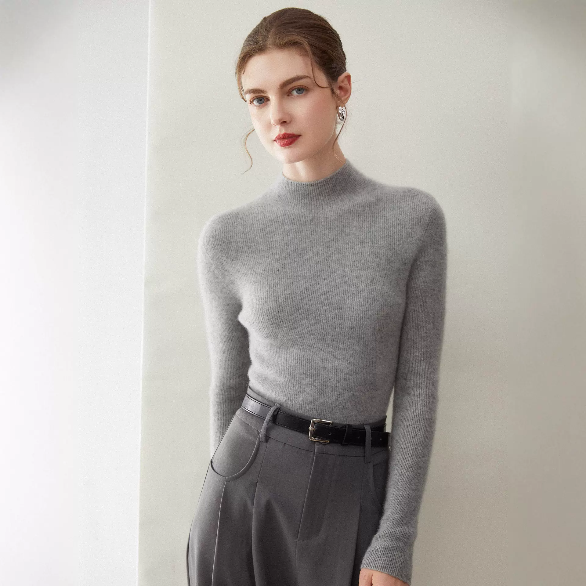 一线成衣无缝100%纯山羊绒衫女半高领抽条修身显瘦针织打底衫毛衣