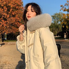牛角扣狐狸毛羽绒服女长款2023年新款爆款时尚韩版设计感收腰冬季