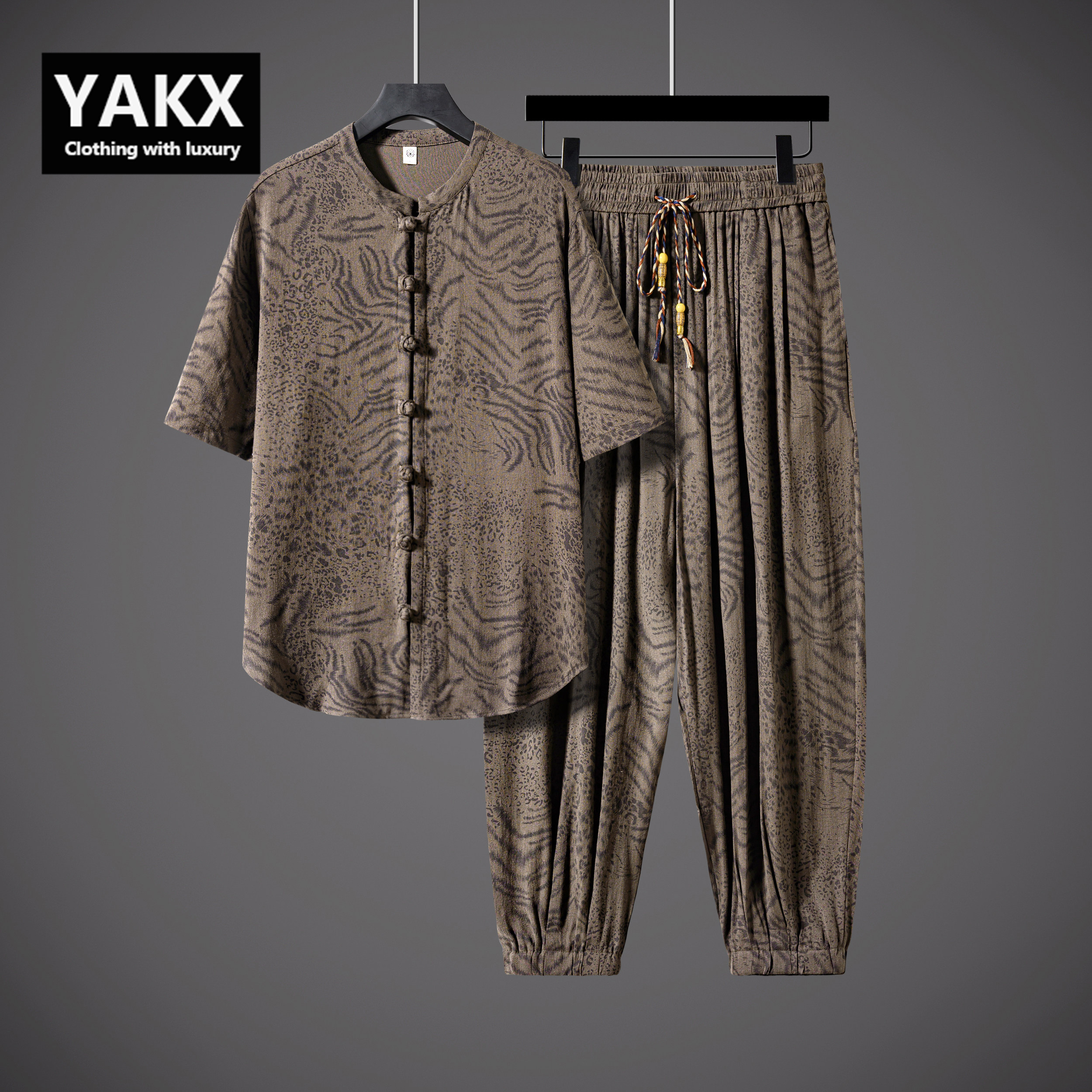 High-end ice silk casual sportswear set for men, summer Chinese style Tang suit, high-end two-piece tea dress