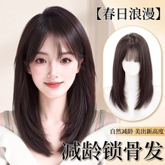かつらの女性のショートヘアの自然な全長のまっすぐな髪のカバー式のシミュレーション人の髪のファッションの年齢を減らします中で長い髪は鎖骨の髪を整えます。