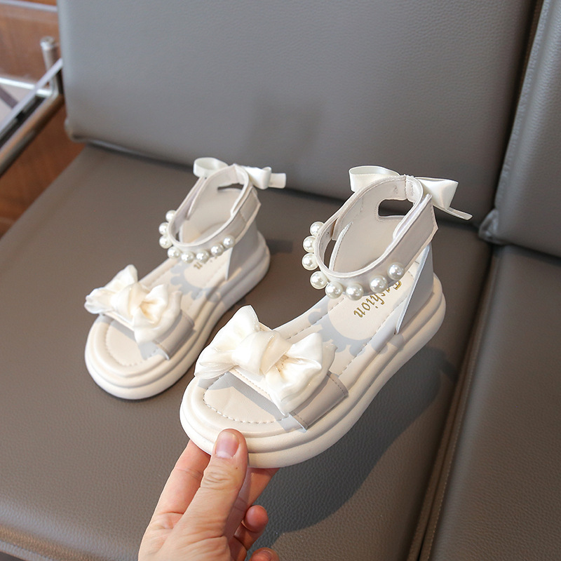 Sandalias de moda para niñas verano 2024 nuevos zapatos de princesa con lazo de perlas para niños image 5
