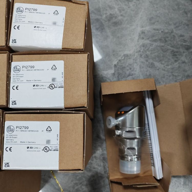 PI1709 带显示屏的齐平式压力传感器 PI-1-1BREA01-MFRKG/US/ /P