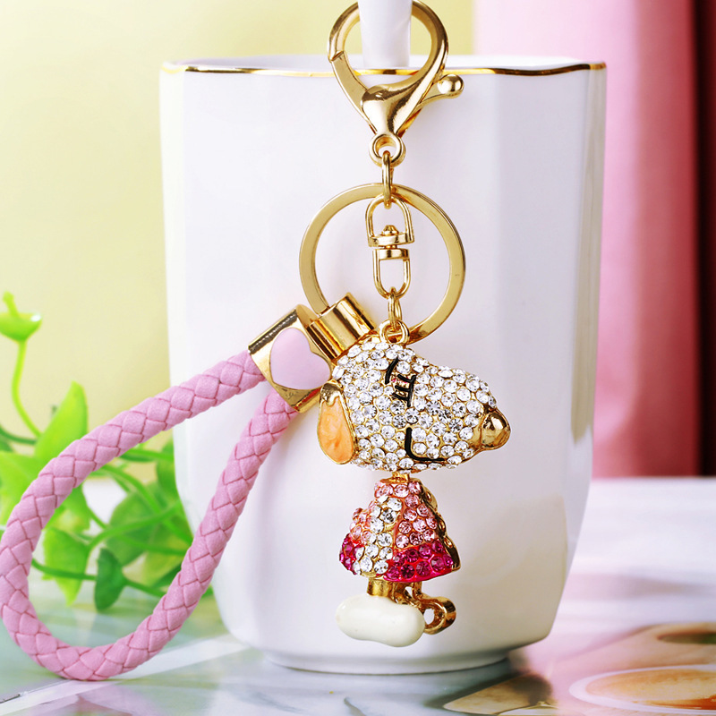 Exquisite cute S Nubi car keychain women's creative rhinestone bag pendant metal key chain gift wholesale