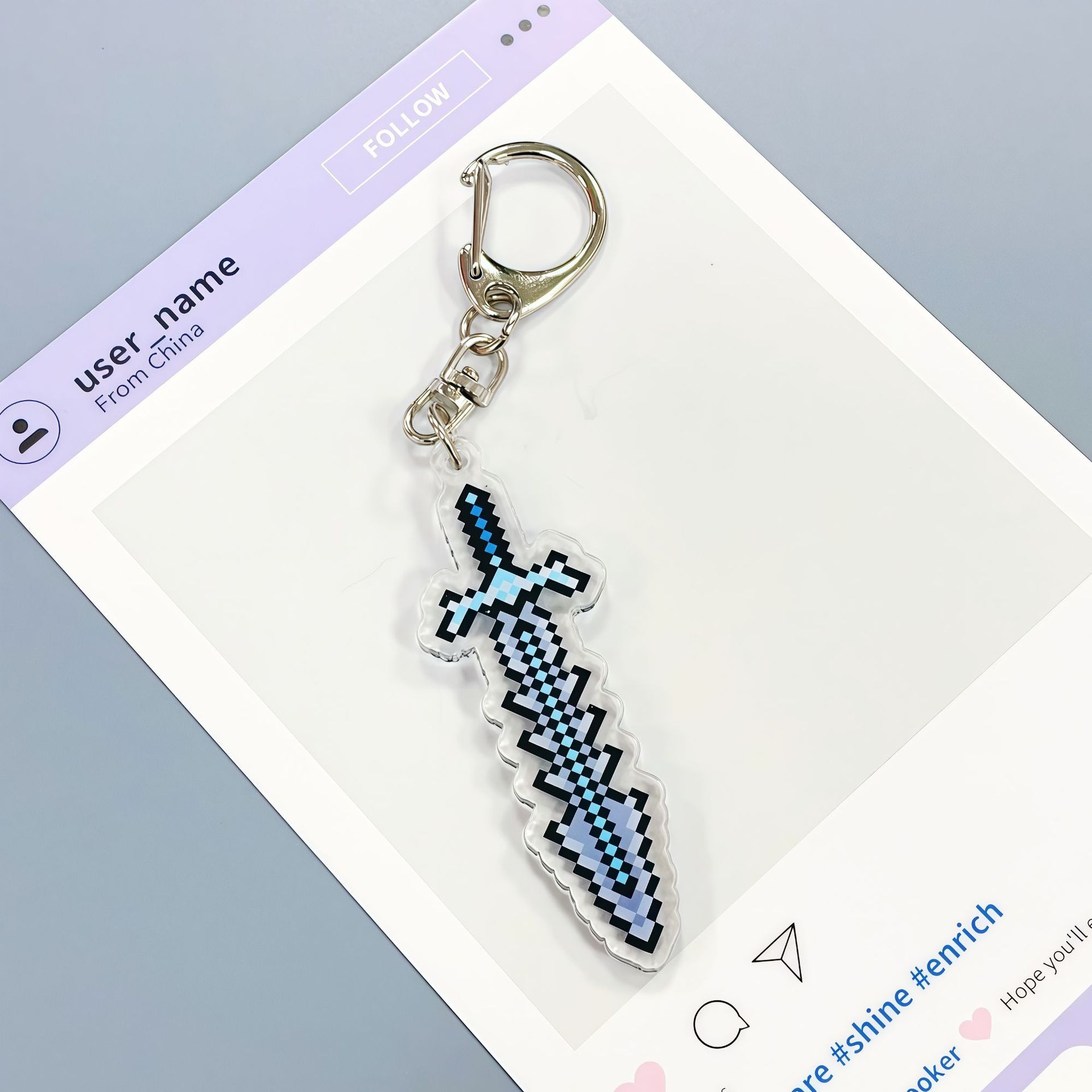 Mi mundo elemento caliente del dios de la guerra de la cuchilla de la vela para enviar a los amigos colgar regalos llaveros acrílicos