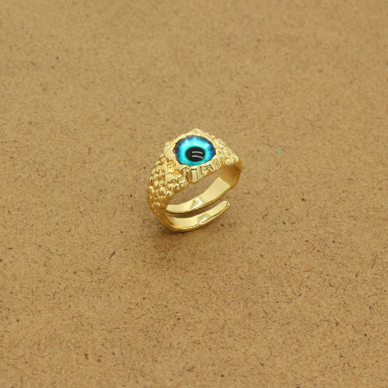 European Punk Three-dimensional Wolf Head Panda Metal Retro Blue Devil's Eye Ring display picture 4