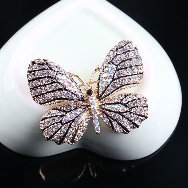 Broches en perles représentant des animaux : abeille, grenouille, libellule, pic, hibou, éléphant, tête de léopard, paon (vente en gros)._voghion.com
