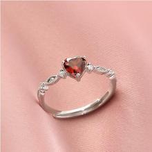 爱心戒指女高级感轻奢小众精致红色水晶指环可调节