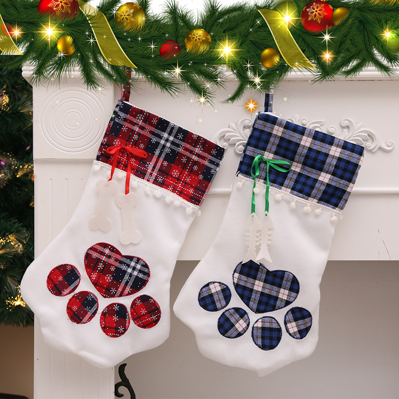 Cross-border new Christmas decoration supplies plaid cat paw ornaments hangings Christmas socks cartoon children's gifts