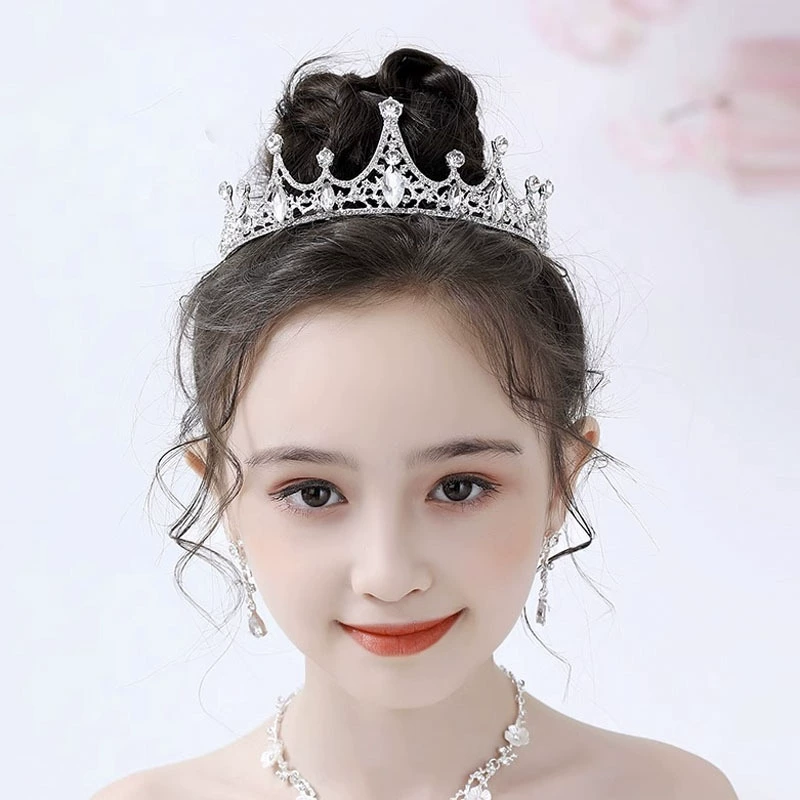 Детский головной убор с короной Принцесса Корона из сплава для девочек День рождения Невесты Кристалл Свадебные аксессуары для волос в наличии Волосы для внешней торговли