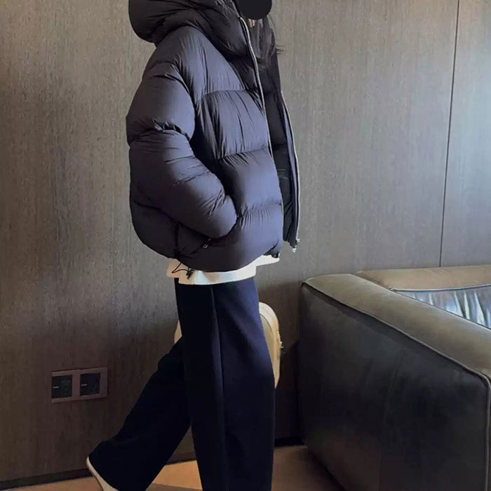 简约面包羽绒_蓬松保暖厚实的短款连帽羽绒服一件代发