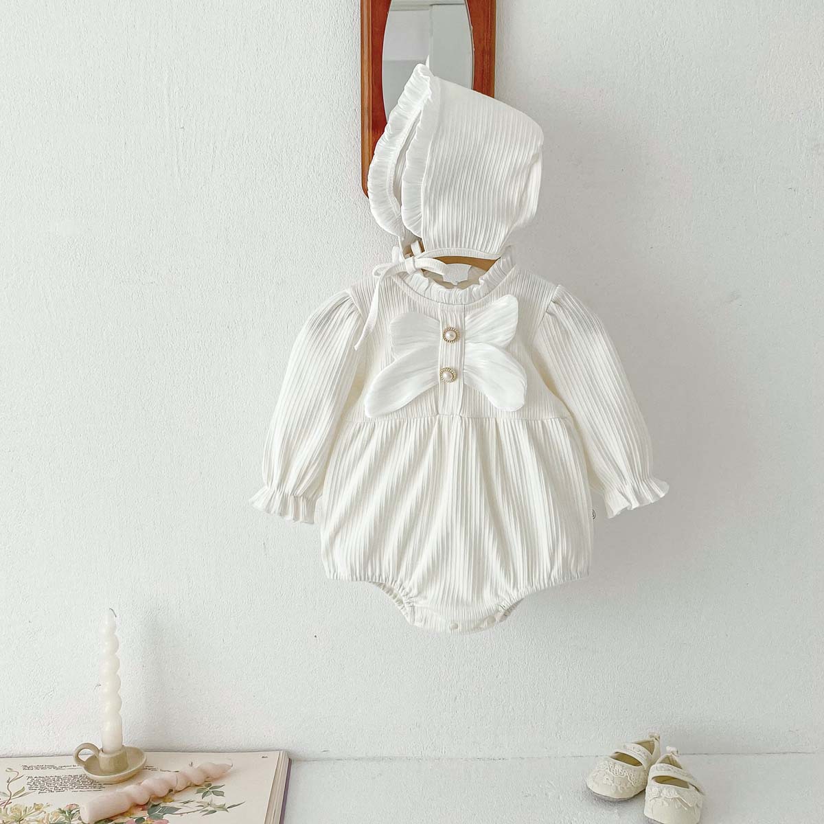 Bebé primavera y otoño vaina niña dulce arco de manga larga mono recién nacido cien días princesa ropa