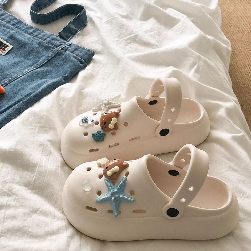 Hello Kitty Cute Dual-Wear Thick-Soled Clogs for Women 2026 Summer New Fashion Non-Slip Outdoor Beach Sandals Hello Kitty Cute Dual-Wear Thick-Soled Clogs for Women 2026 Summer New Fashion Non-Slip Outdoor Beach Sandals