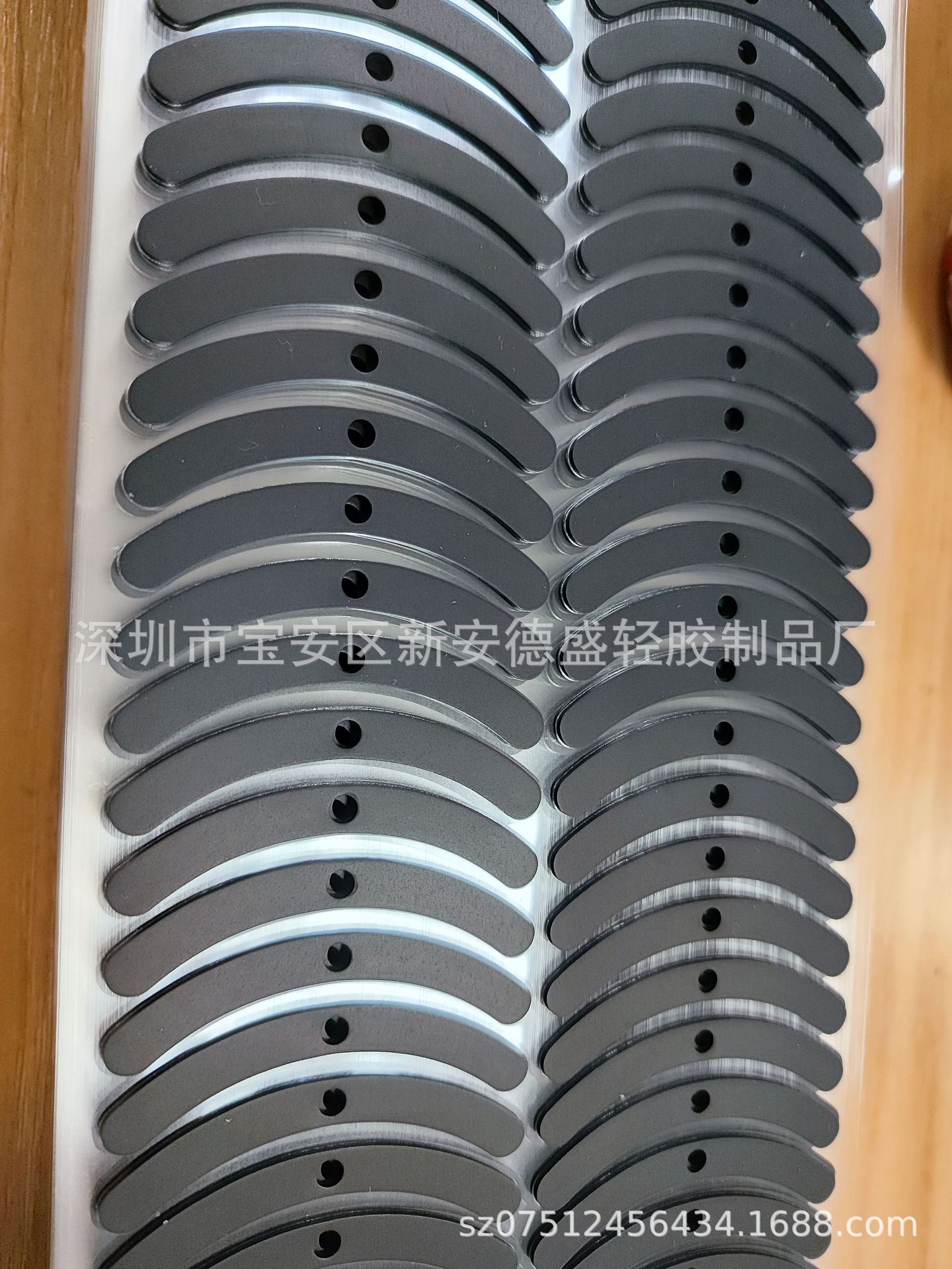 硅胶垫 橡胶垫 单面双面背胶 模切加工成型 电子辅料 圆形 方形