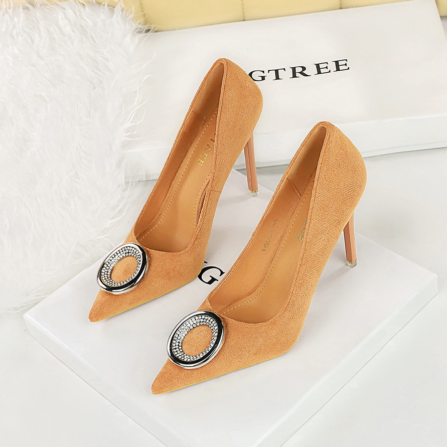 9511-K61 Banquet Women's Pedicure Slimming Ultra Suede Shallow Mouth Pointed Toe Metal Rhinestone Buckle Single Shoes_vogvips.com