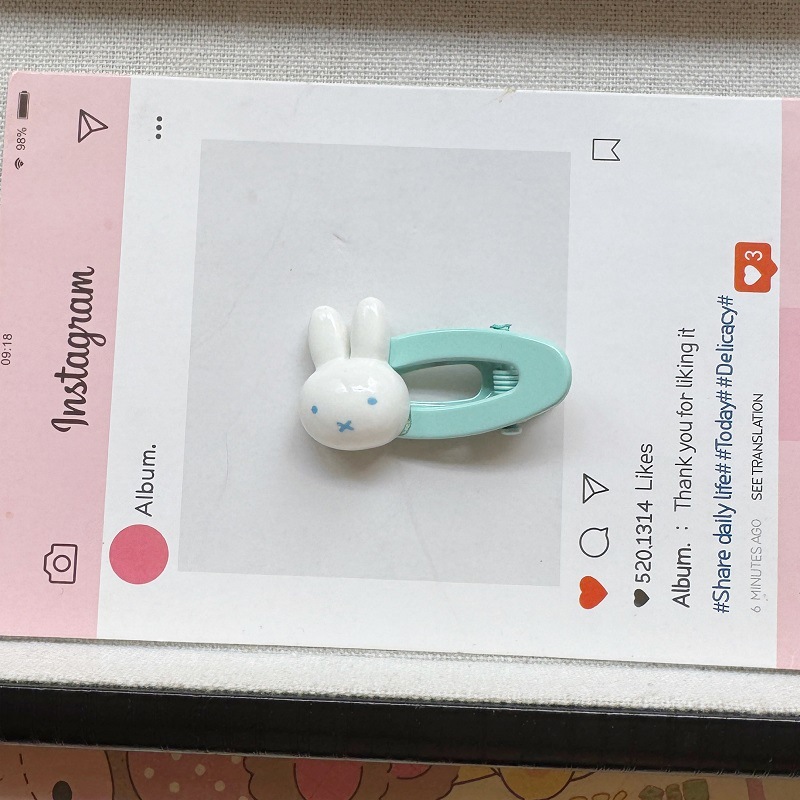 작은 토끼 파란색