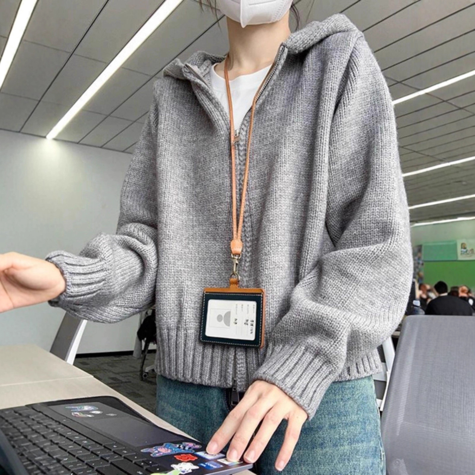 纯色连帽针织衫秋装外套女秋冬季宽松慵懒风拉链毛衣开衫短款上衣