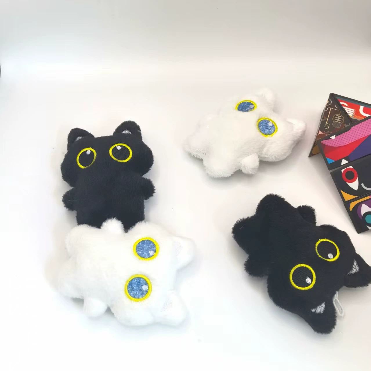 Новый плюшевый кулон в виде маленького черного котика, милый сувенир, креативная кукла, подарок для девушки, студенческий кулон, плюшевый брелок