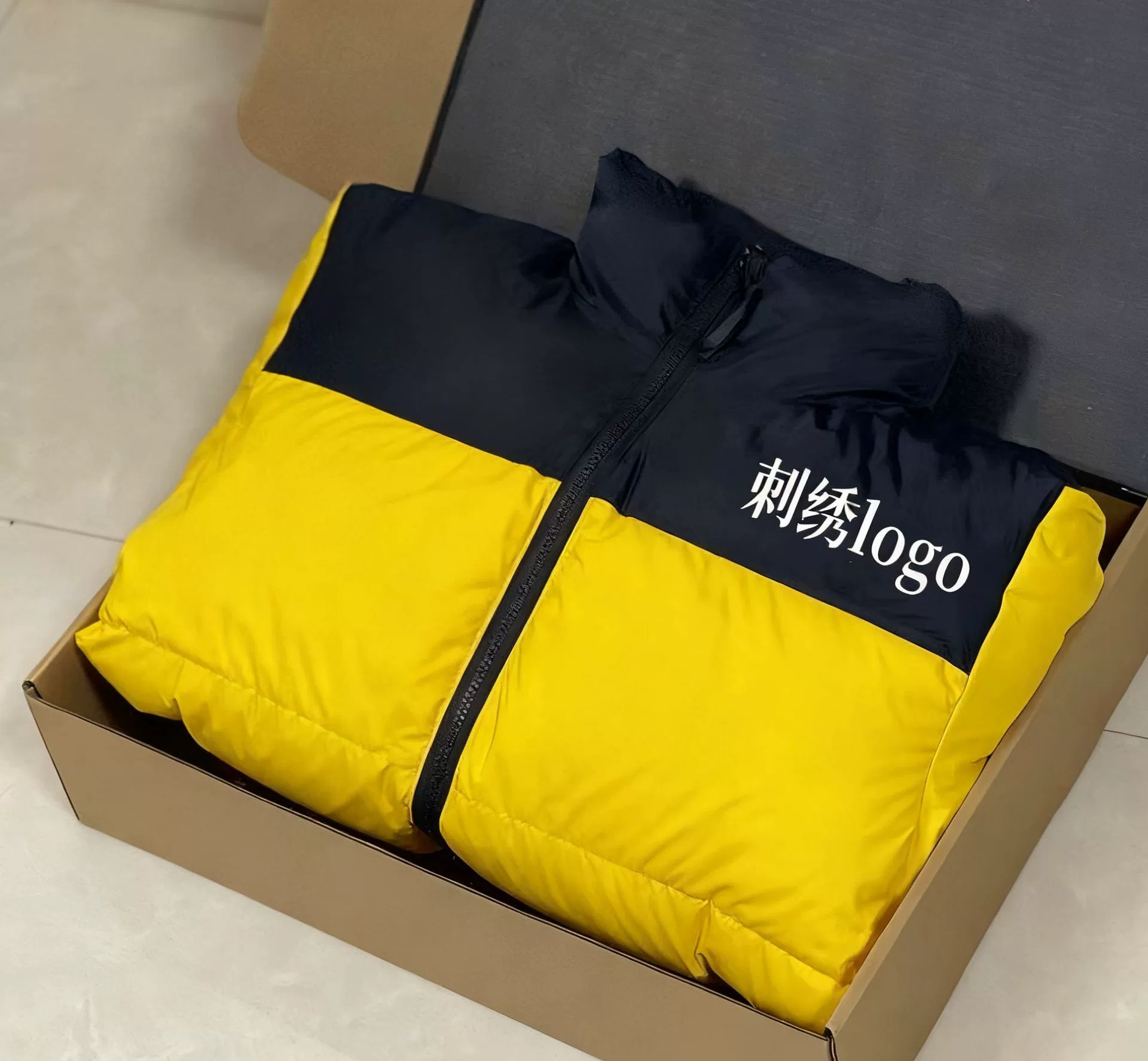 Fashionable windproof velvet keep warm down jacket for beloved, duck down