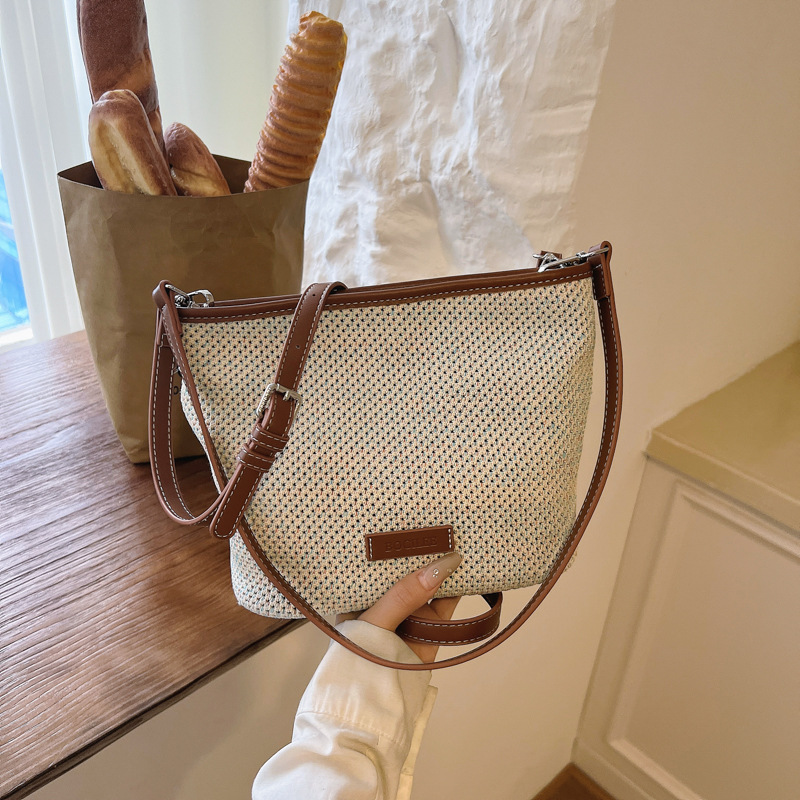 Bolsa de cubo retro de gran capacidad para mujeres 2026 nueva moda diaria de verano mochila de hombro