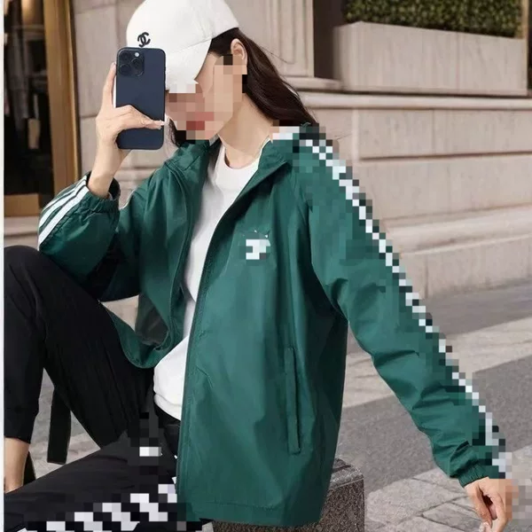 Clover sports windbreaker hooded jacket, spring and autumn outerwear, new casual style for men and women, plus size, lightweight, windproof, wholesale