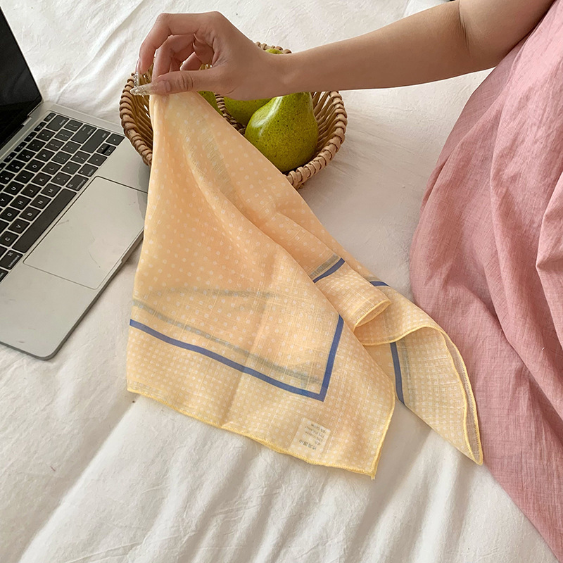 Pequeñas toallas cuadradas nuevas flores frescas coreanas simple estilo retro atmósfera sensación de pañuelo de seda bufandas decorativas