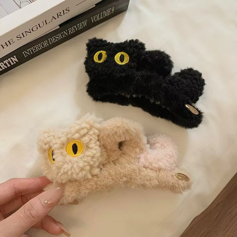 アニメのかわいい黒い猫のヘアピンのぬいぐるみのクリップの女性の大きいサイズの秋冬の気質の後頭部のサメのクリップの頭飾り|undefined