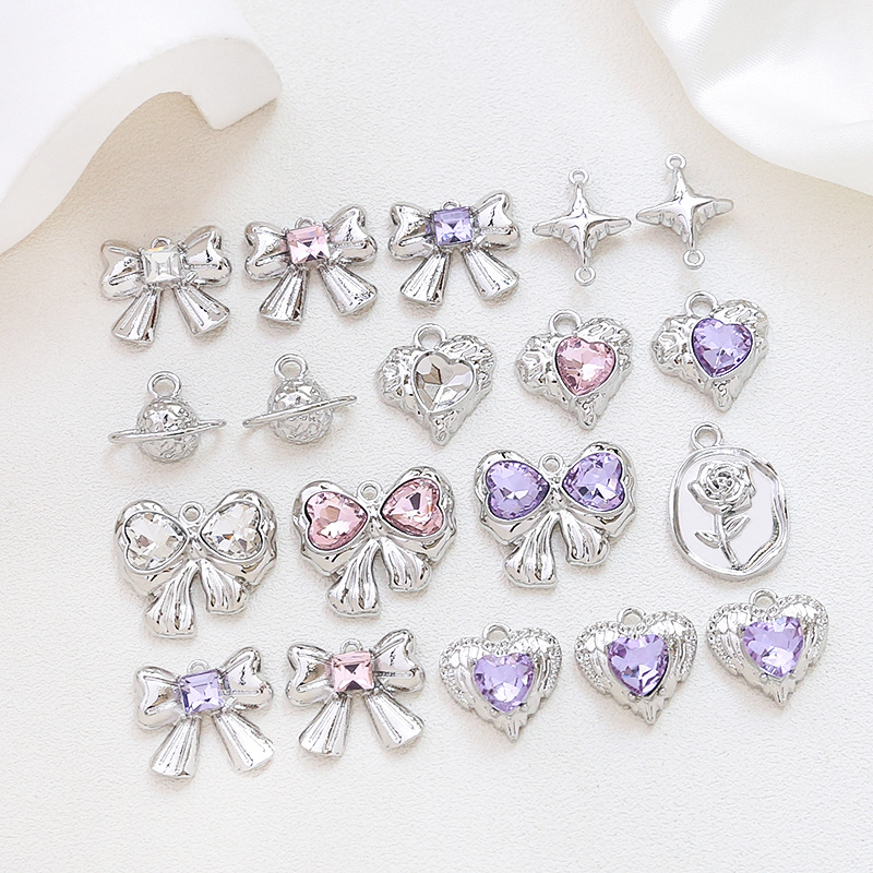 1 Piece 17*13mm 19*16mm 23 * 20mm Alloy Rhinestones Heart Shape Rose Bow Knot Polished Pendant display picture 1
