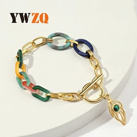 戒指;吊坠;手镯