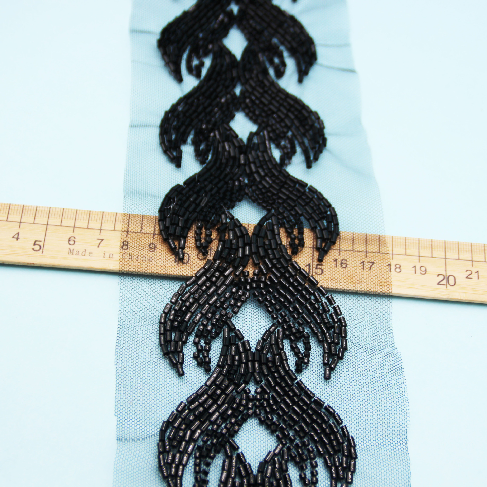 批发重工钉珠婚纱礼服辅料DIY网纱手缝管珠叶子蕾丝条码领口材料