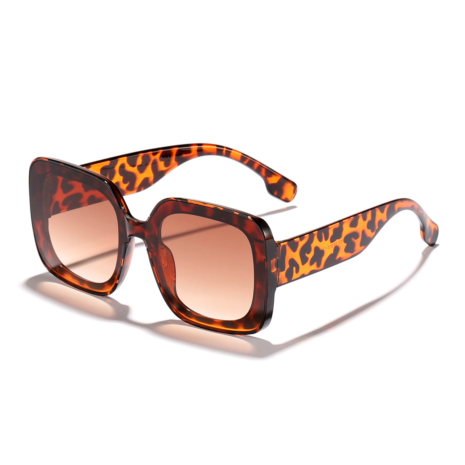 Gafas de sol retro cuadradas europeas y americanas 2024 celebridades de Internet transfronterizas con el mismo estilo