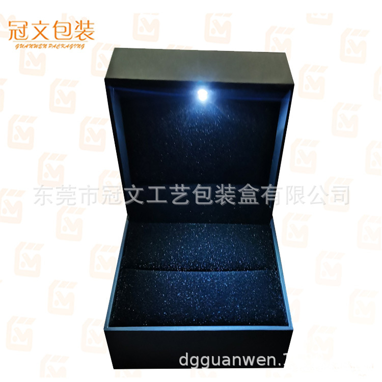 定制LED灯戒指手链耳钉饰品包装盒 小额批发LED灯各类首饰盒