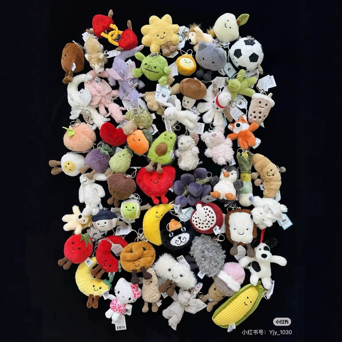 Cotton pendant, tennis rabbit