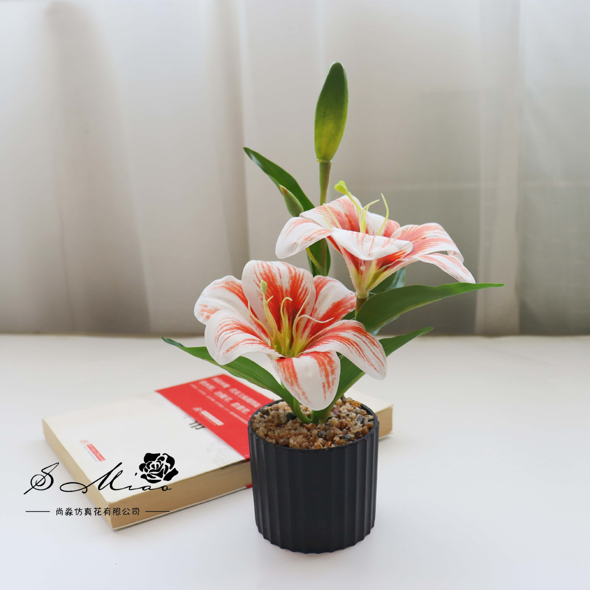Flores falsas de tres cabezas sensación de lirio pequeño bonsai simulación flor de moda decoración creativa plantación verde artificial simulación maceta image 7