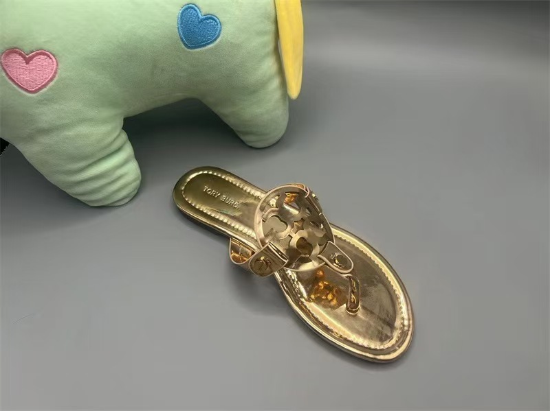 2024 nuevo tipo de zapatillas TB casuales con suela plana para mujeres de verano, zapatos de playa antideslizantes con suela gruesa