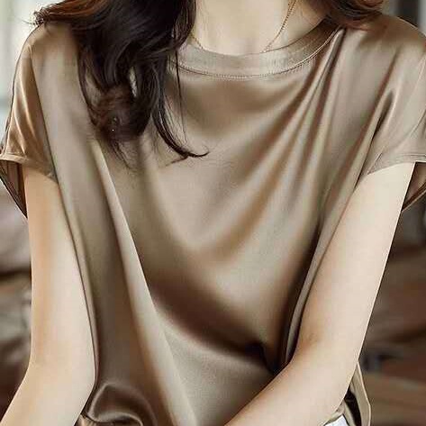 2026 Summer New Style Satin T-Shirt for Women, Outerwear with Raglan Sleeves, Loose Pullover Top, Versatile and Trendy