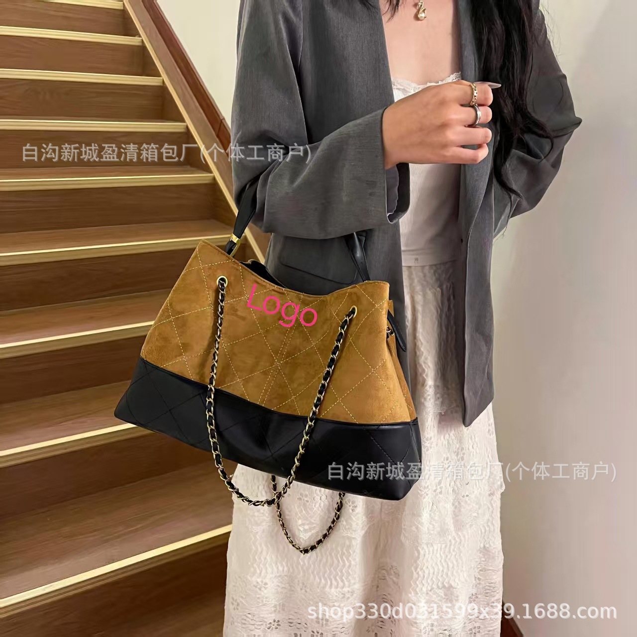 2025 New Style Small Fragrance Fashion Chain Bag High Quality Color Matching Shoulder Bag Retro Diamond Large Capacity Tote Bag