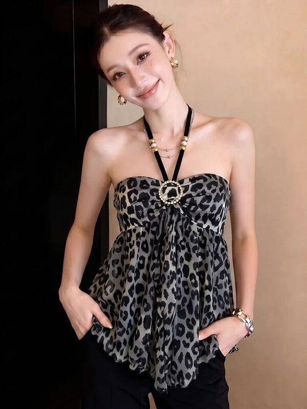 American Hot Girl Style Leopard Print Halter Neck Tube Top for Women, 2026 Summer New Model, with Rhinestone Decorations, Slimming Waist, Sleeveless Vest American Hot Girl Style Leopard Print Halter Neck Tube Top for Women, 2026 Summer New Model, with Rhinestone Decorations, Slimming Waist, Sleeveless Vest