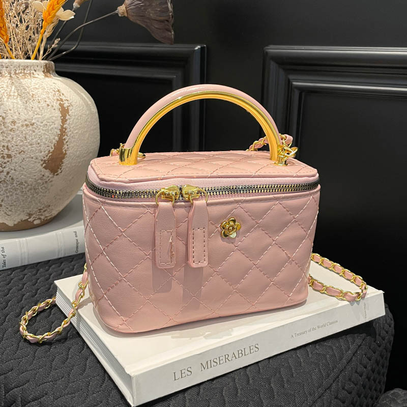2026 New Style Chanel-Inspired Quilted Box Bag for Women, High-End Chain Crossbody Bag, Versatile Mini Handbag for Commuting