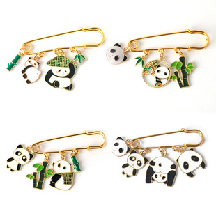 National Fashion Chinese style cute panda bamboo pin anti-exposure men's and women's bag decorative badge couple wear jewelry