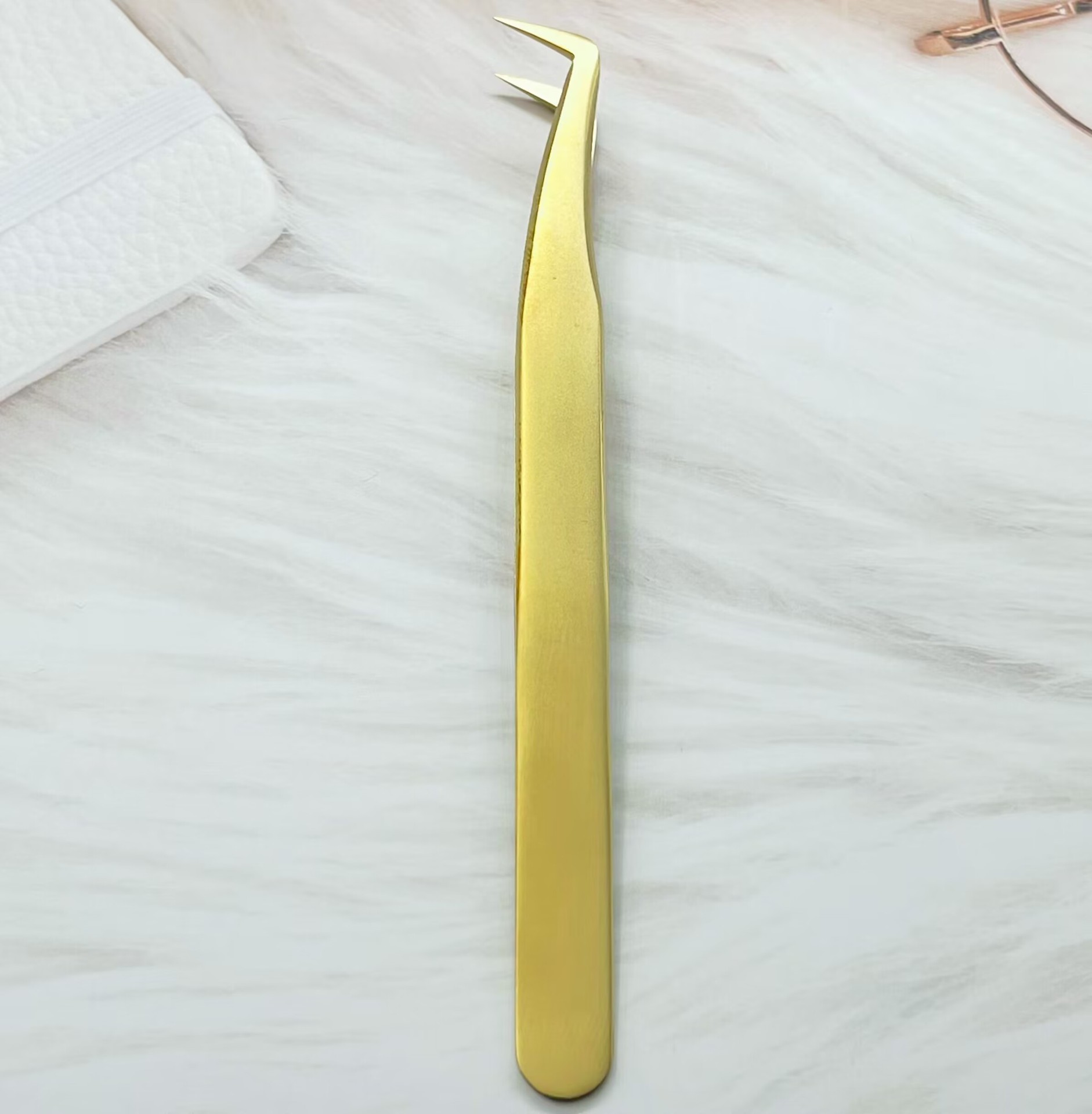 (진주 금) 폭발적인 둥근 머리 독수리 부리