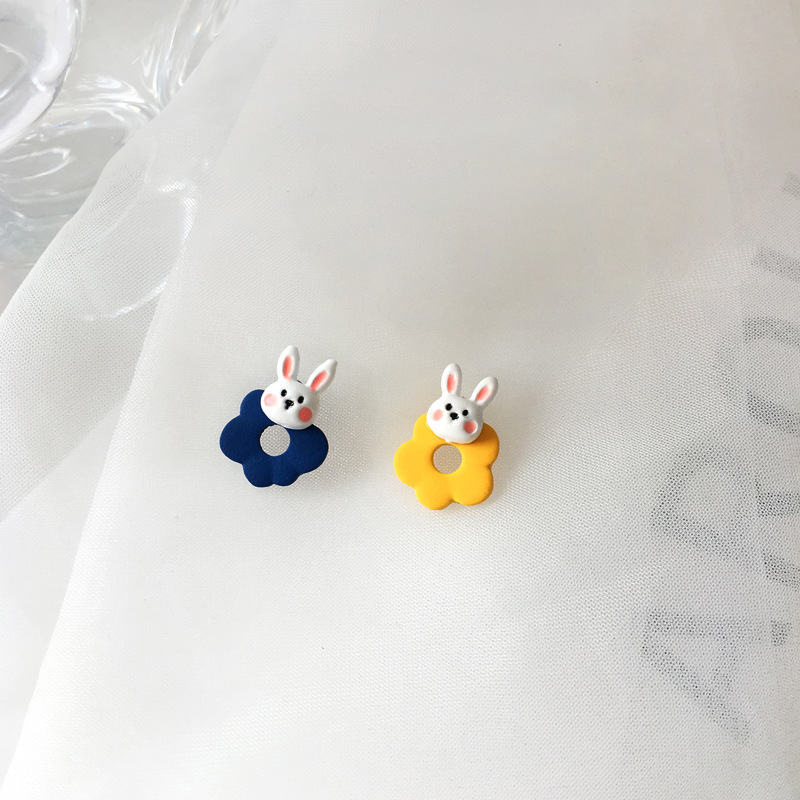 Cartoon rabbit