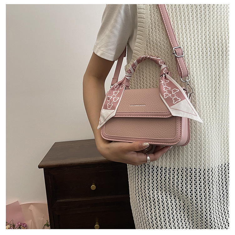 Bolso retrógrado en línea para mujeres 2024 nuevo estilo coreano de color de estilo extranjero bolso de hombro
