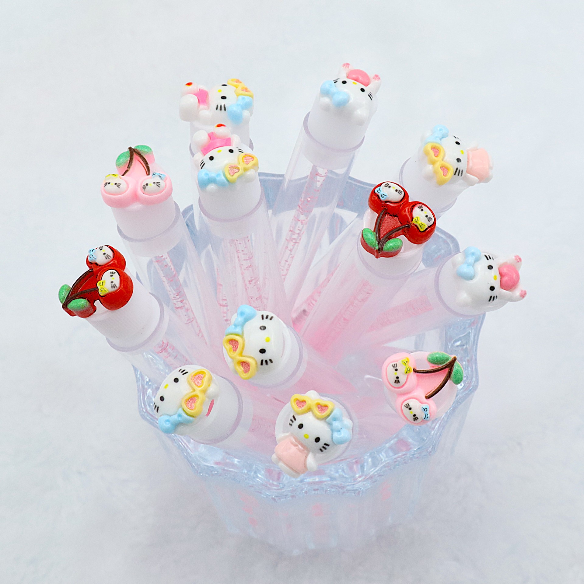 Eyelash Brush (Hello Kitty) Cartoon Mascara Wand, 11.3 cm, assorted character toppers