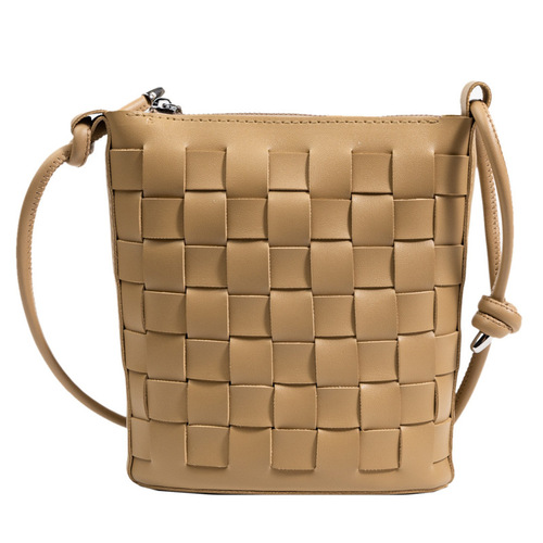 Cross-border handwoven bags for women  new trendy shoulder bag Korean version fashionable solid color simple crossbody mobile phone bag