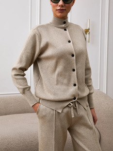 Костюм трикотажные брюки вязание установите женщина